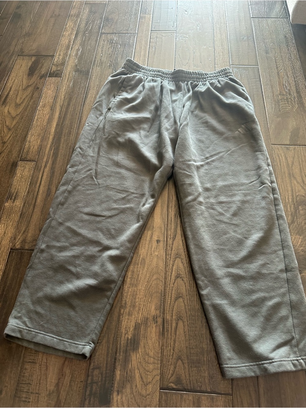 Adidas Gray Fleece Sweatpants – Women's XL